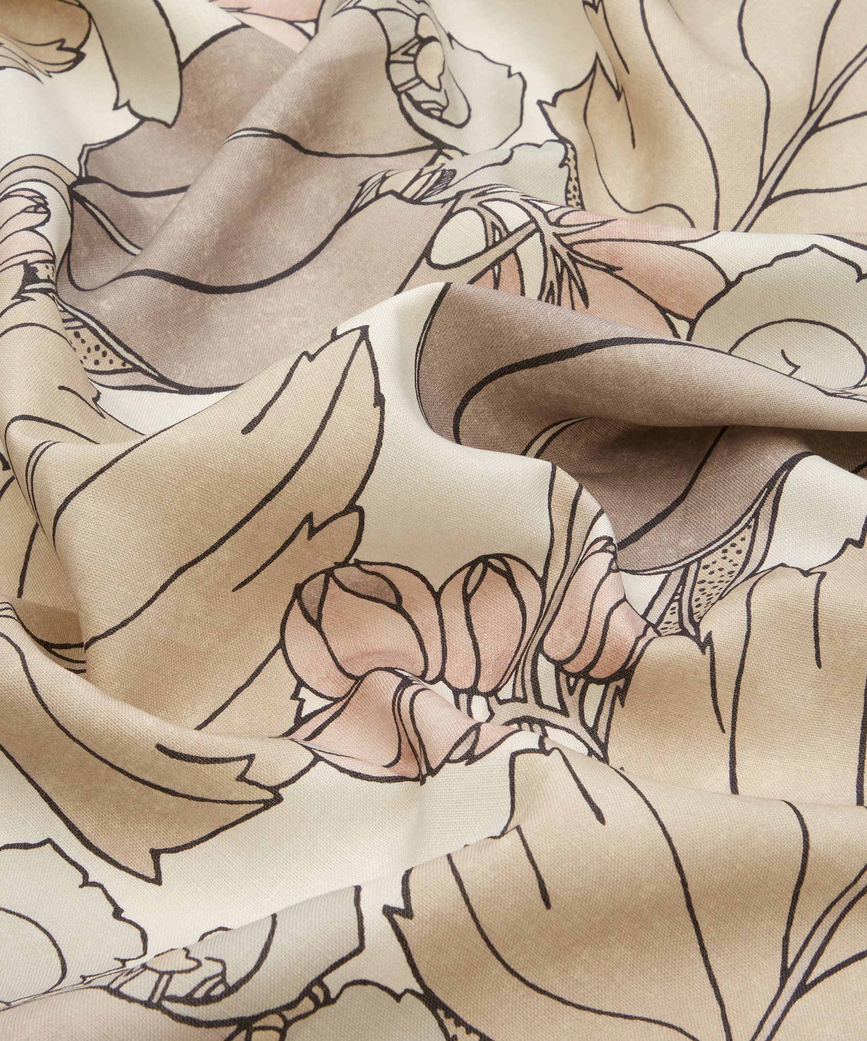 Regency Tulip Landsdowne Linen in Pewter - Indoor - Image 4