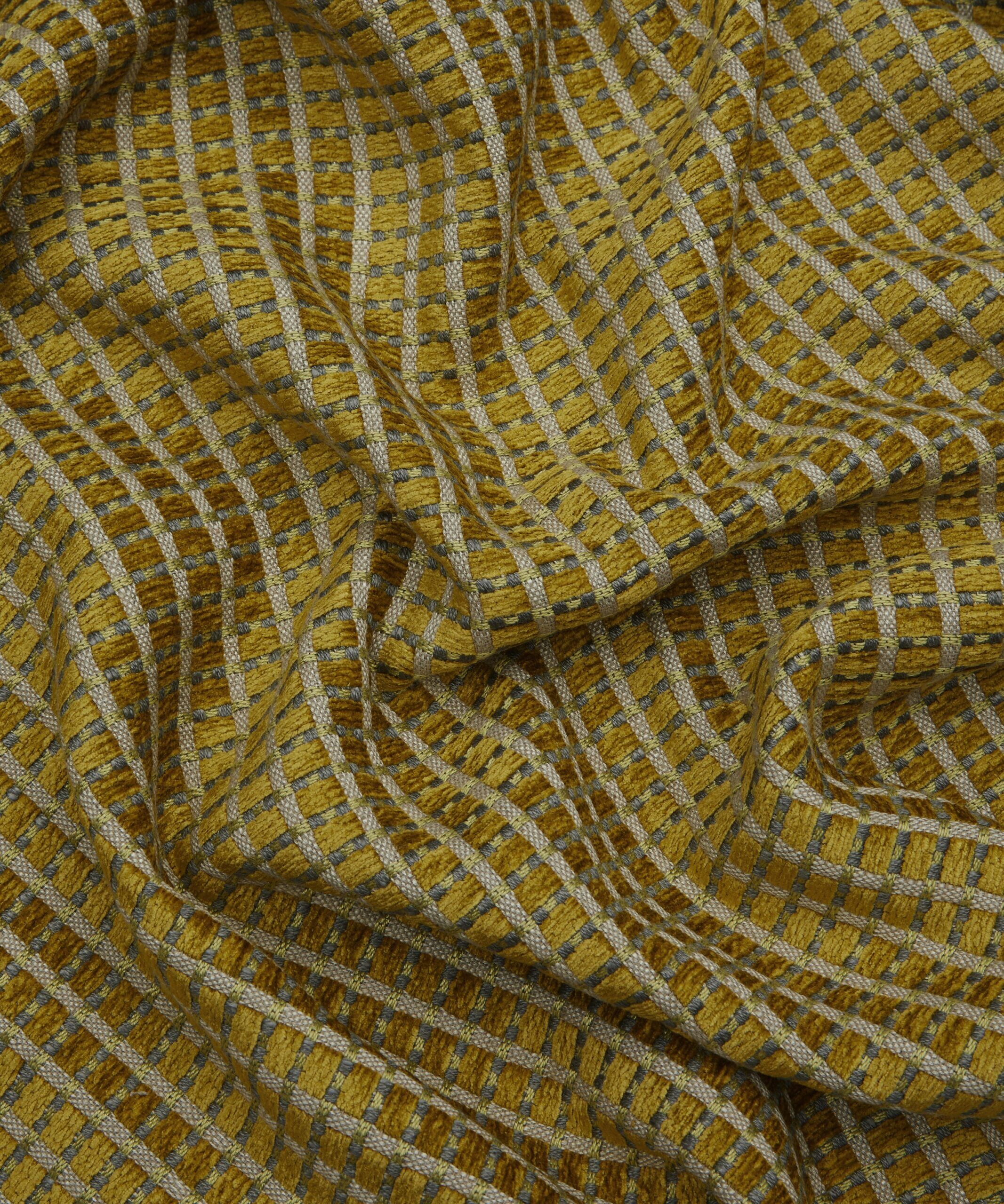 Yves in Yarrow - Indoor - Image 5