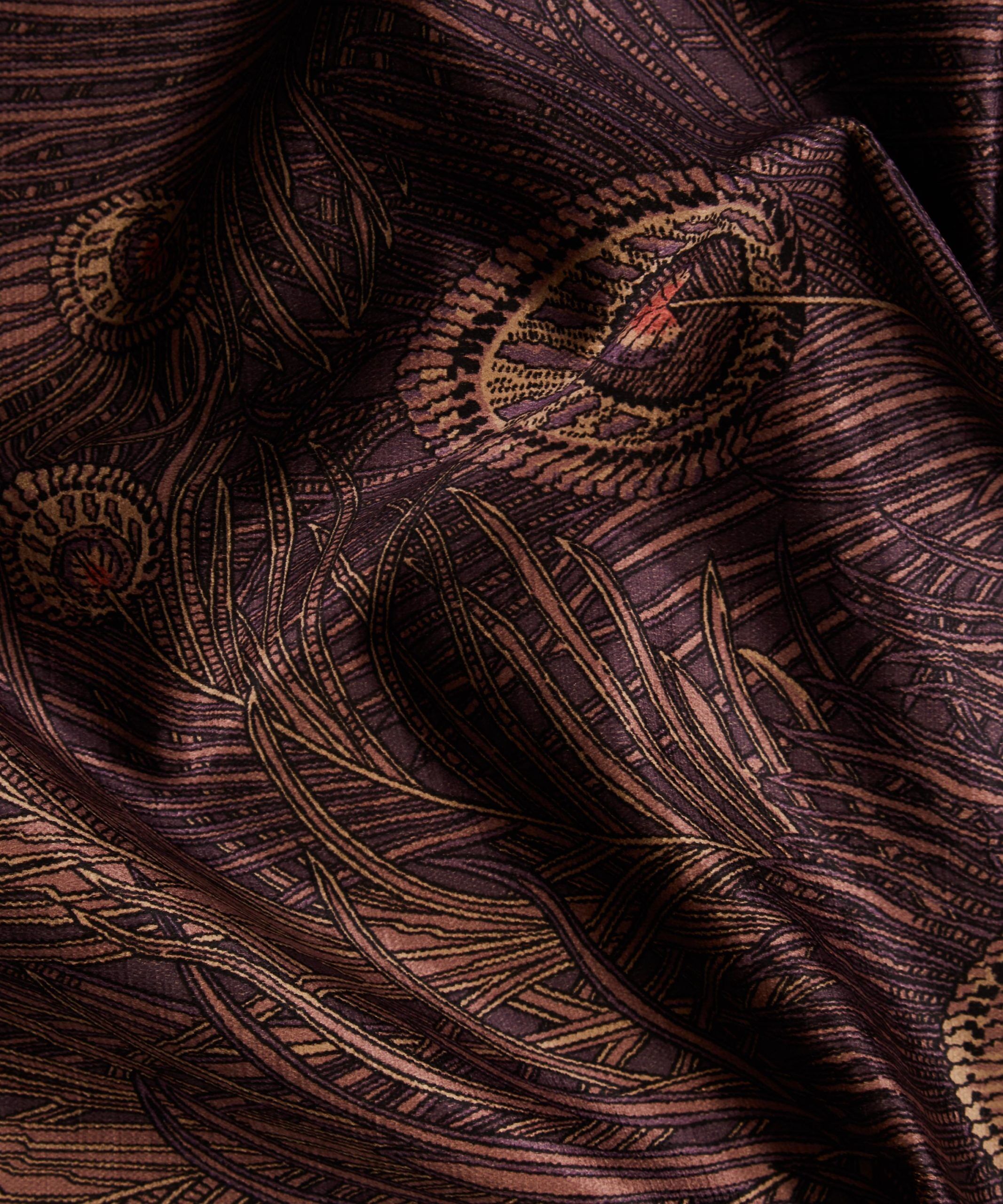 Hera Feather Vintage Velvet in Dragonfly - Indoor - Image 3