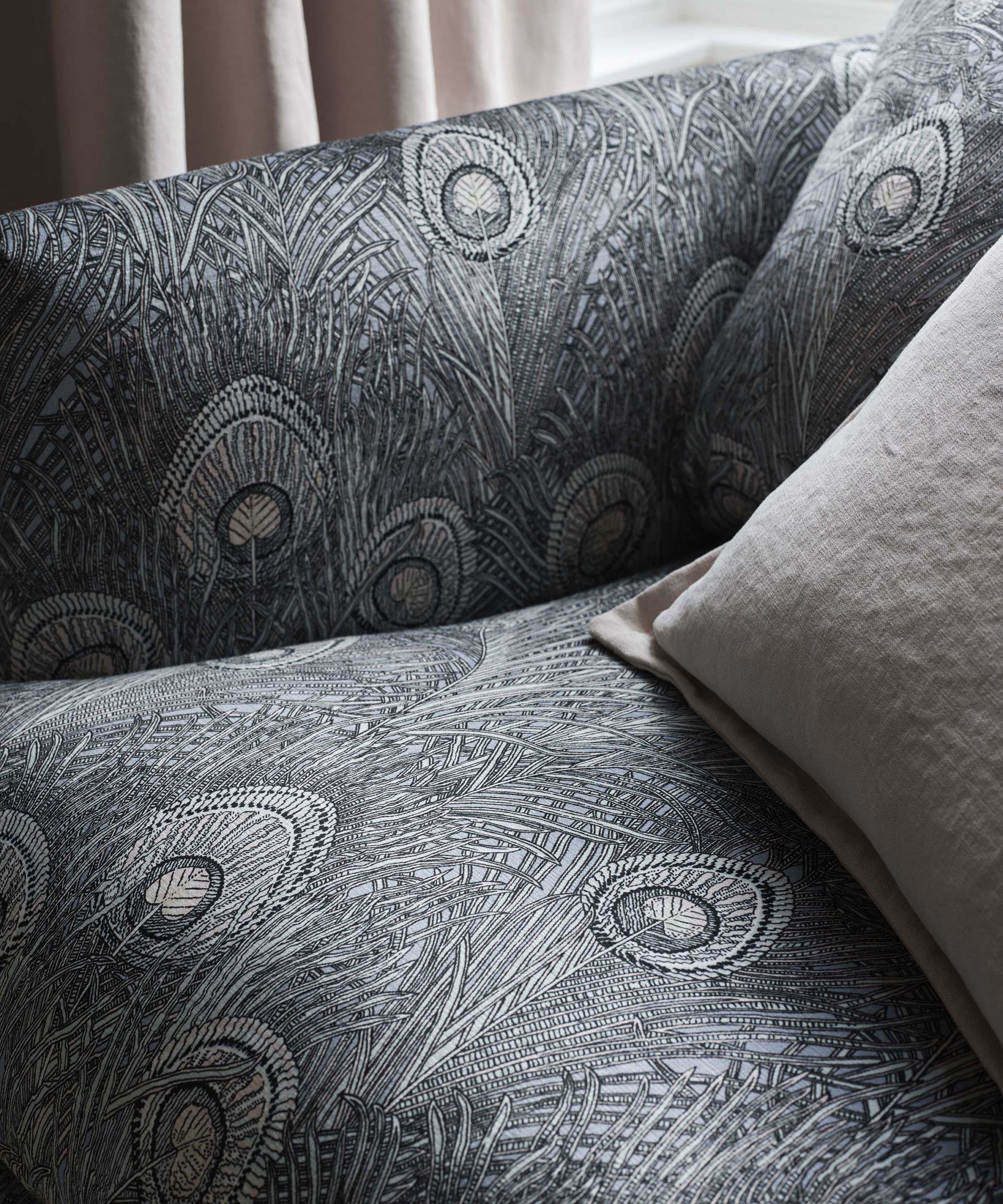 Hera Feather Vintage Velvet in Pewter - Indoor - Image 2