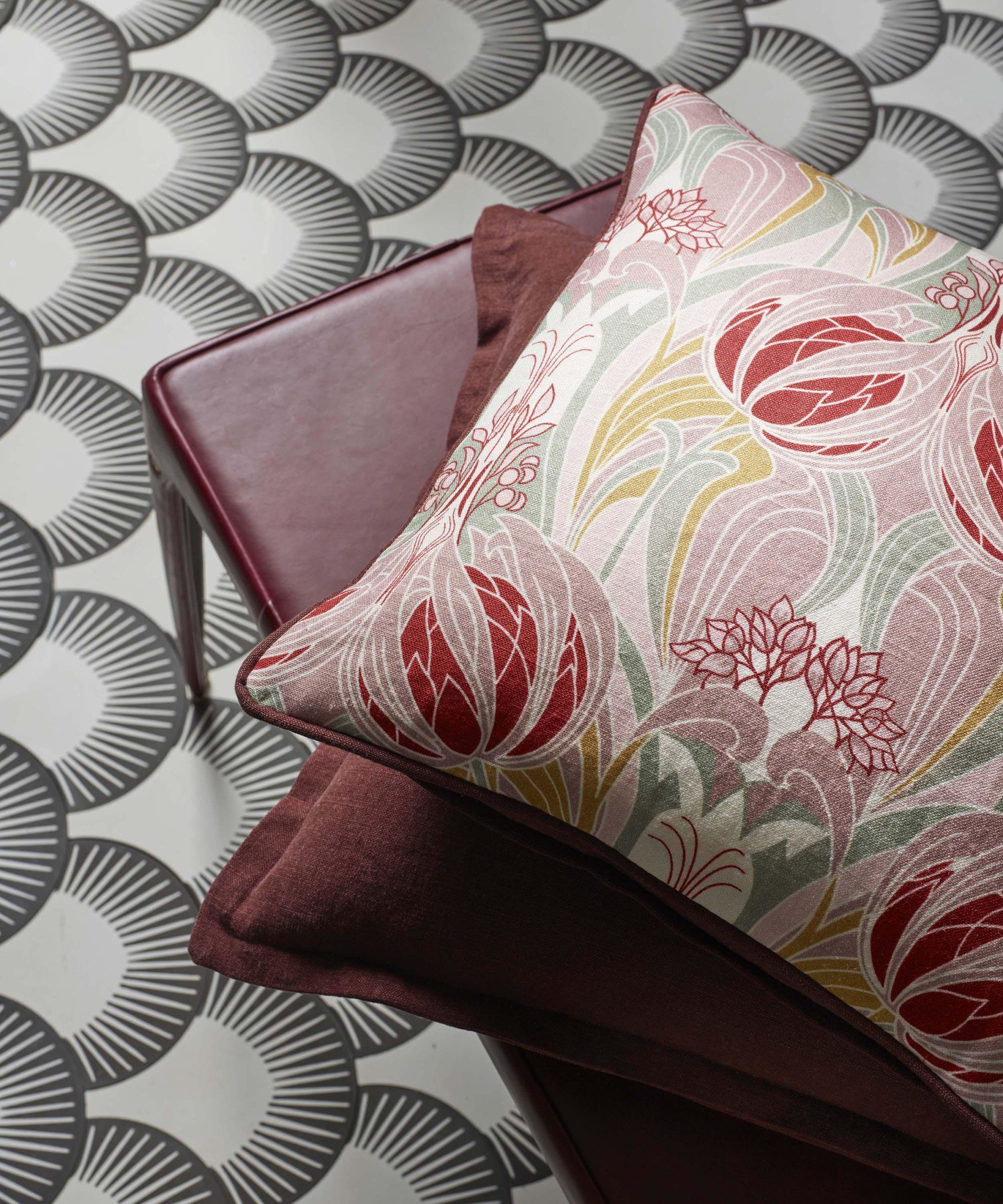 Katherine Nouveau Emberton Linen in Lacquer - Indoor - Image 2