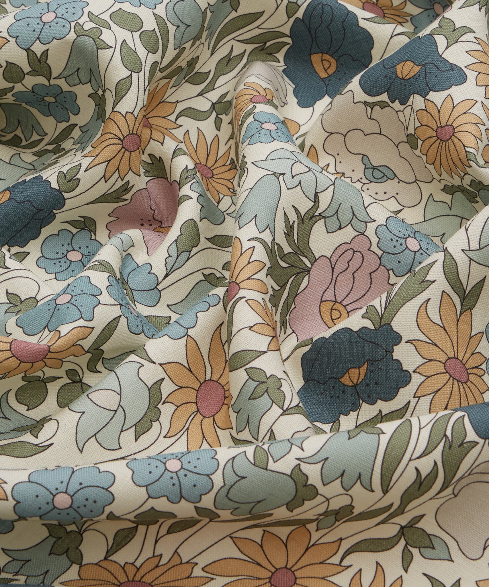 Poppy Meadowfield Landsdowne Linen in Lichen - Indoor - Image 4