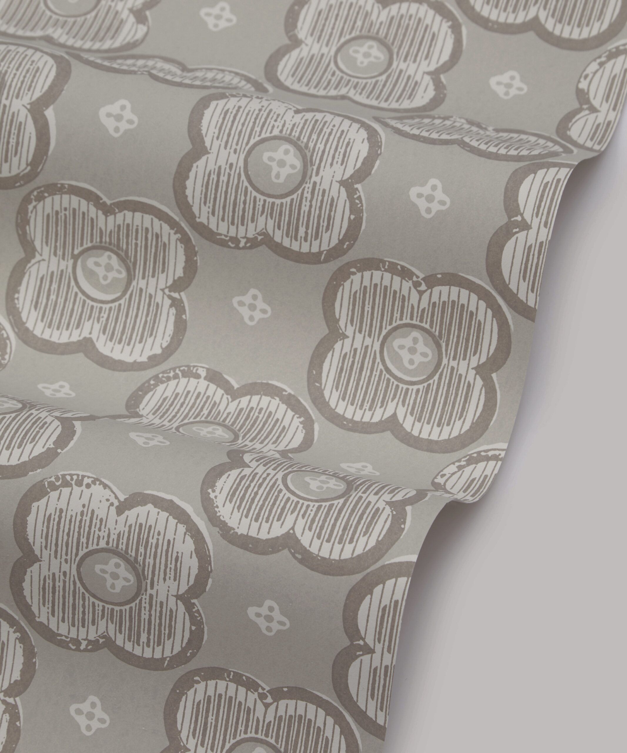 Clover Club Wallpaper in Down - Image 3