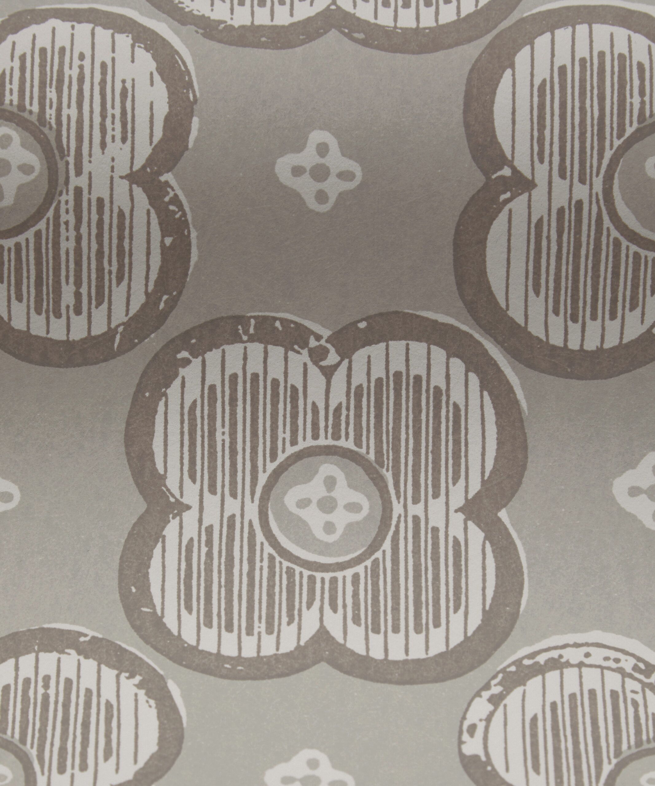 Clover Club Wallpaper in Down - Image 4