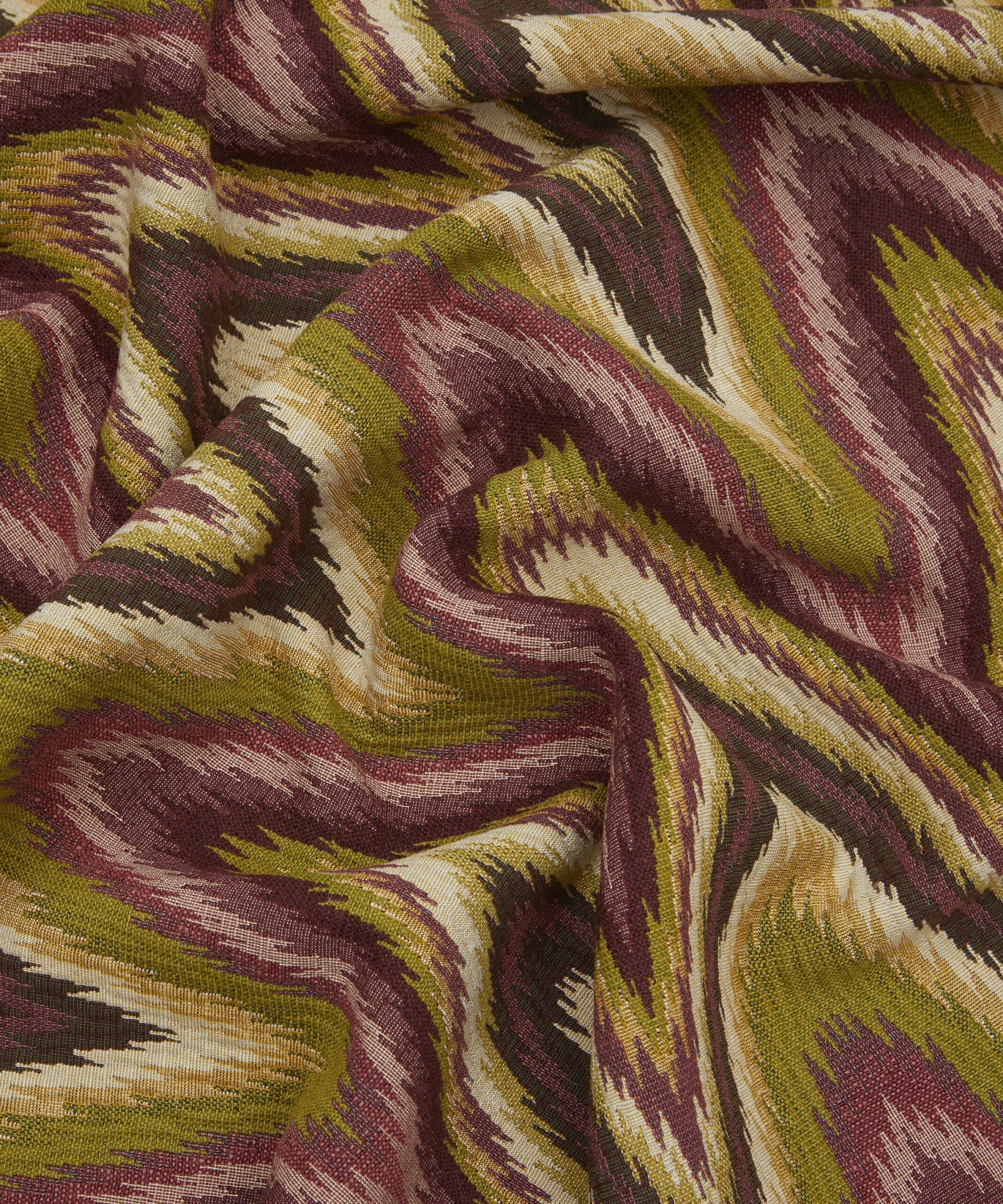 Bombazine in Dragonfly - Indoor - Image 5