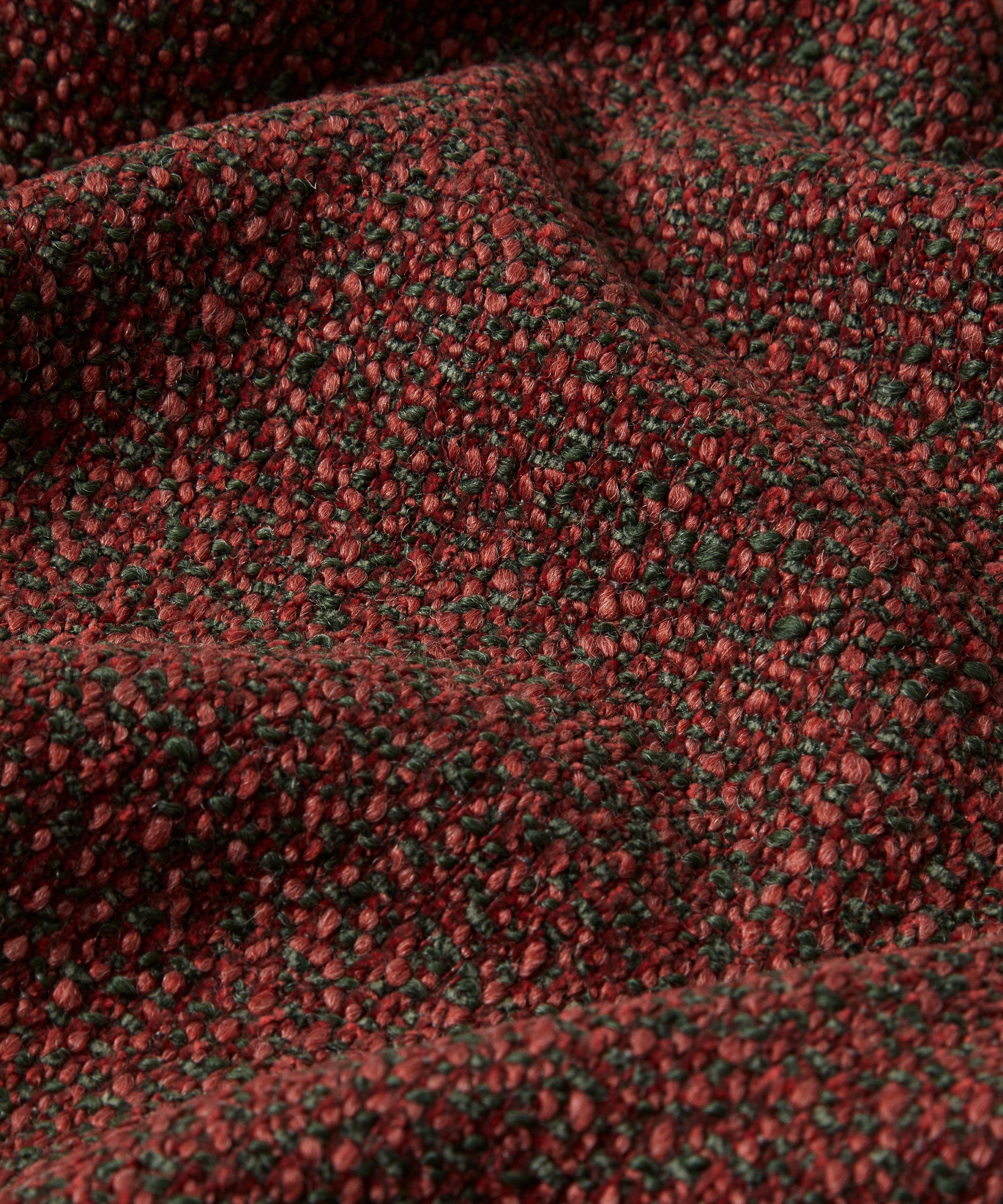 Macdonald in Amaranth - Indoor - Image 4