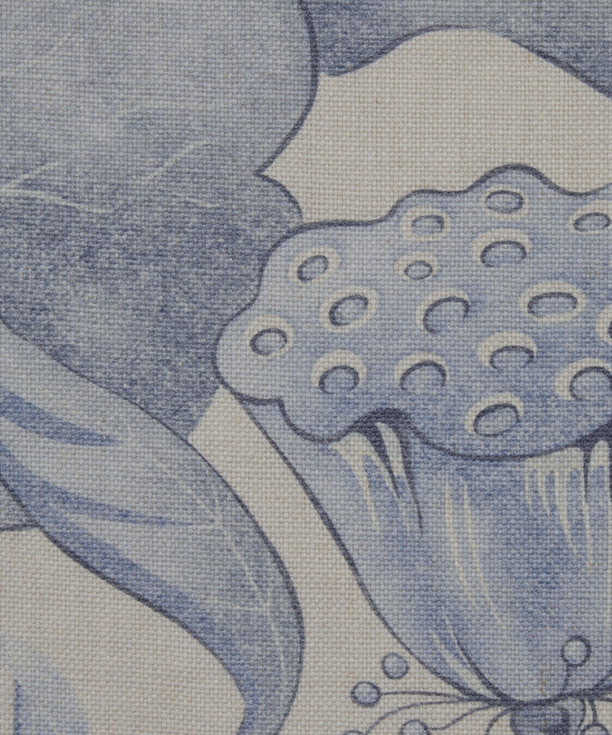 Wilde Lotus in Flax Flower - Indoor