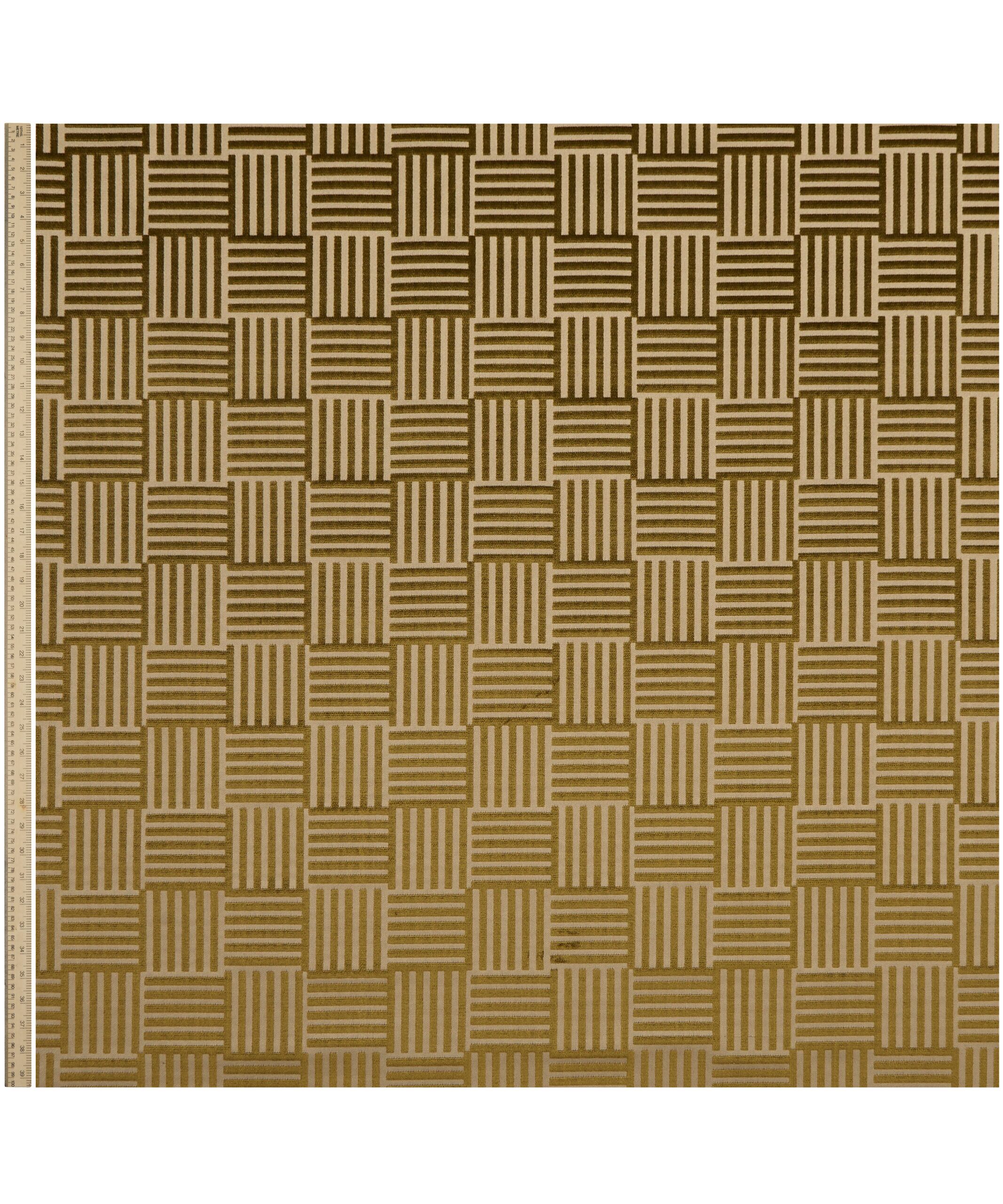 Archive Geo in Kelp - Indoor - Image 2