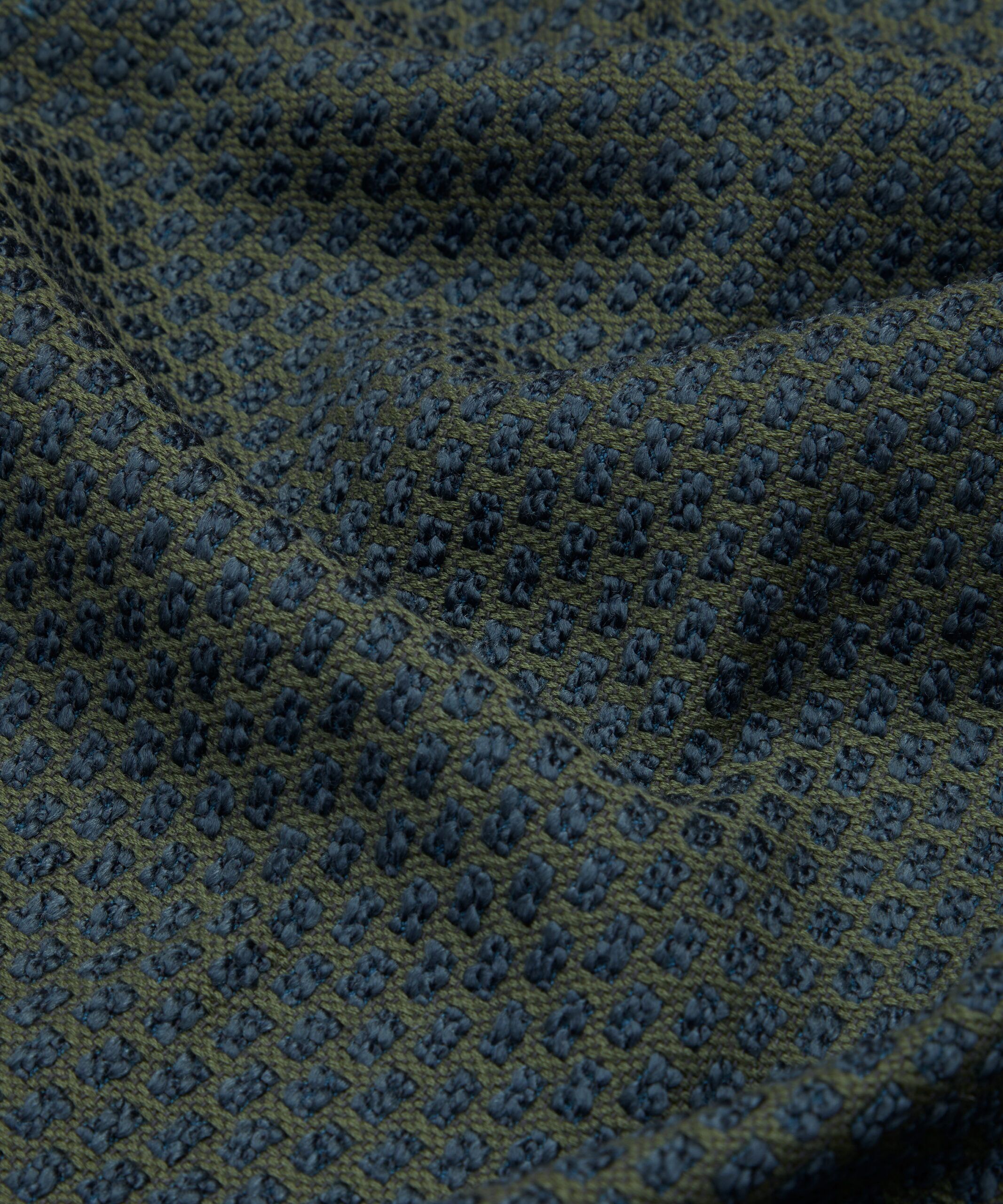 Tamba in Acacia - Indoor - Image 4