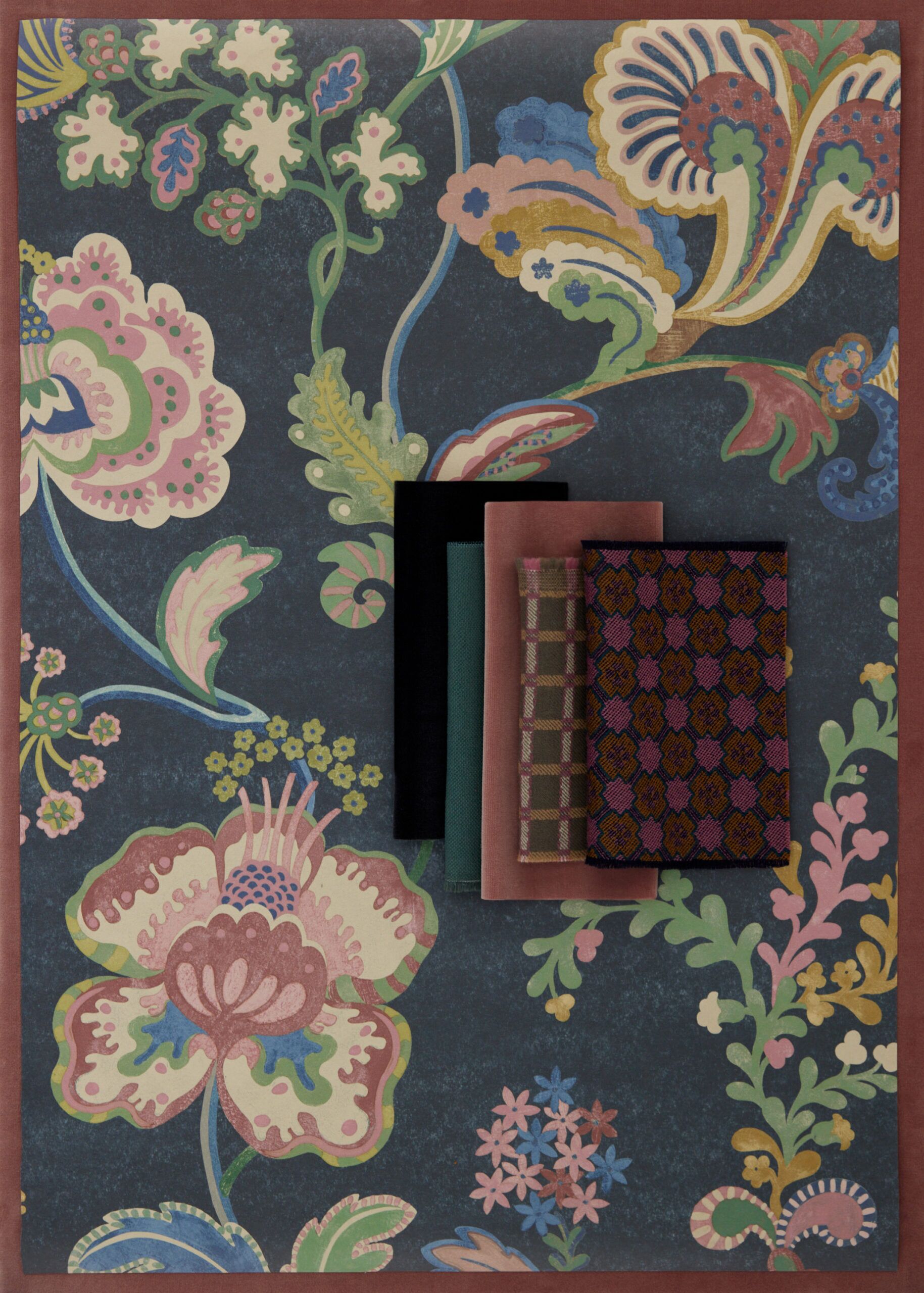 Symphony Trail Wallpaper in Ink Lacquer - Image 7