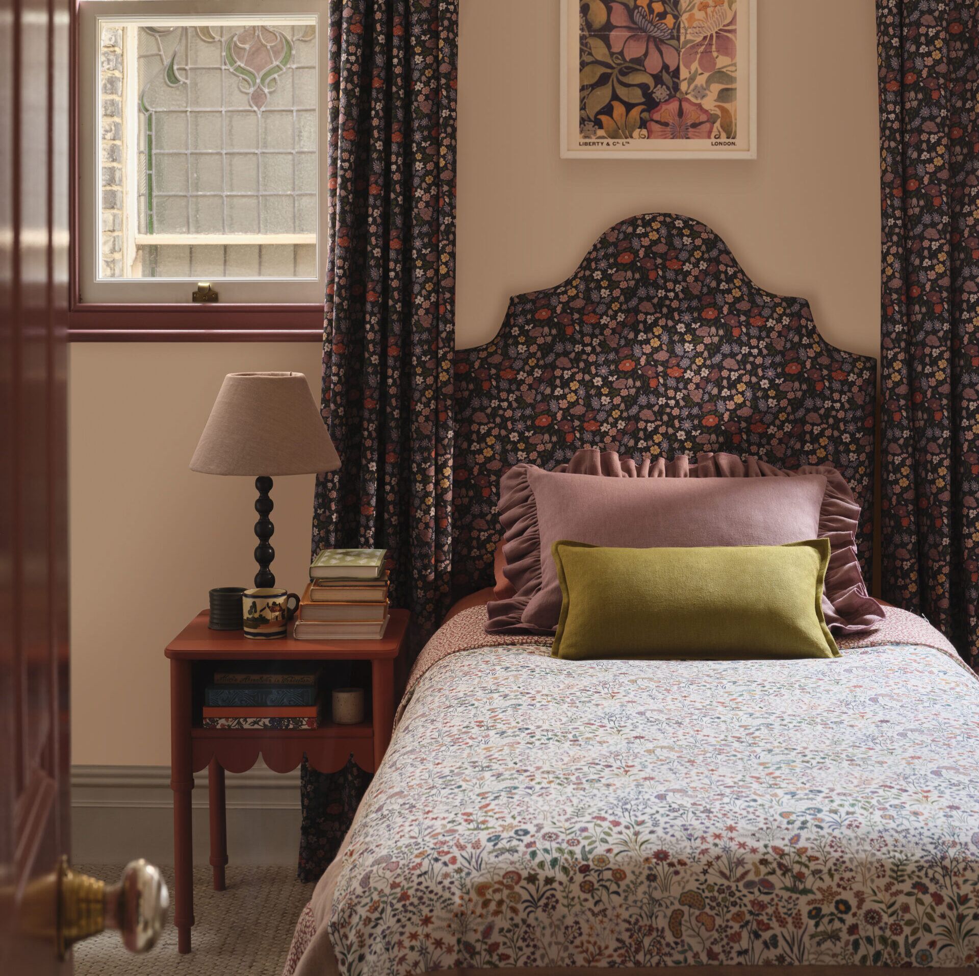 Poppy Meadowfield in Dragonfly - Indoor - Image 3