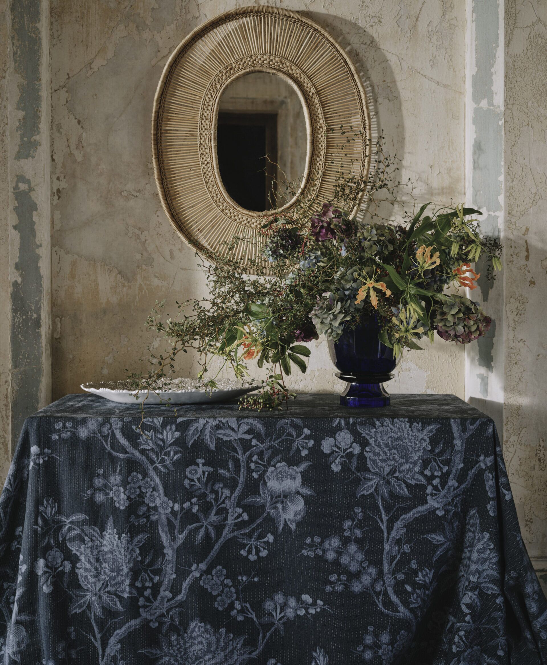 Porcelain Flower in Ink - Indoor - Image 2