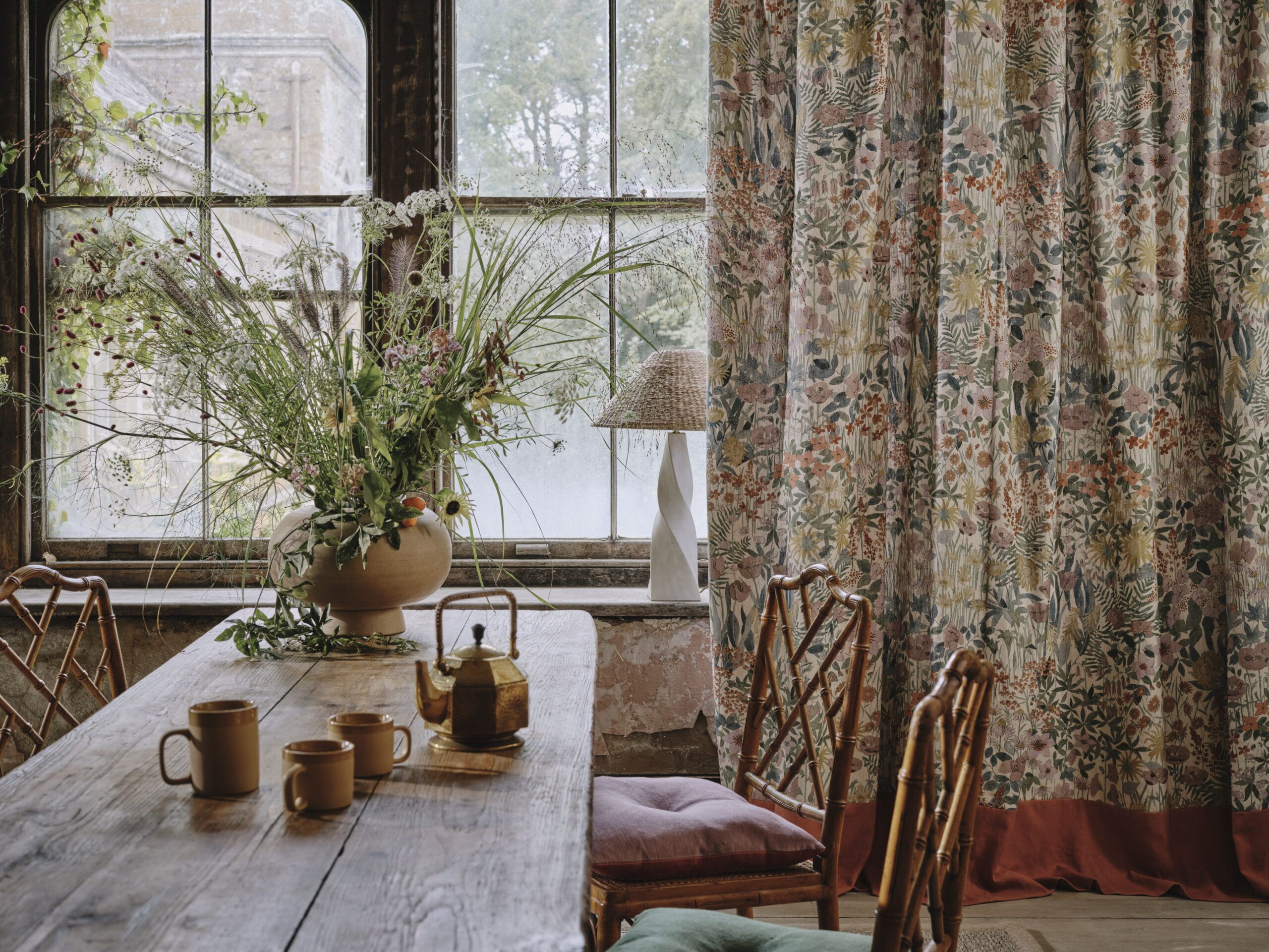 Faria Flowers in Lichen - Indoor - Image 2