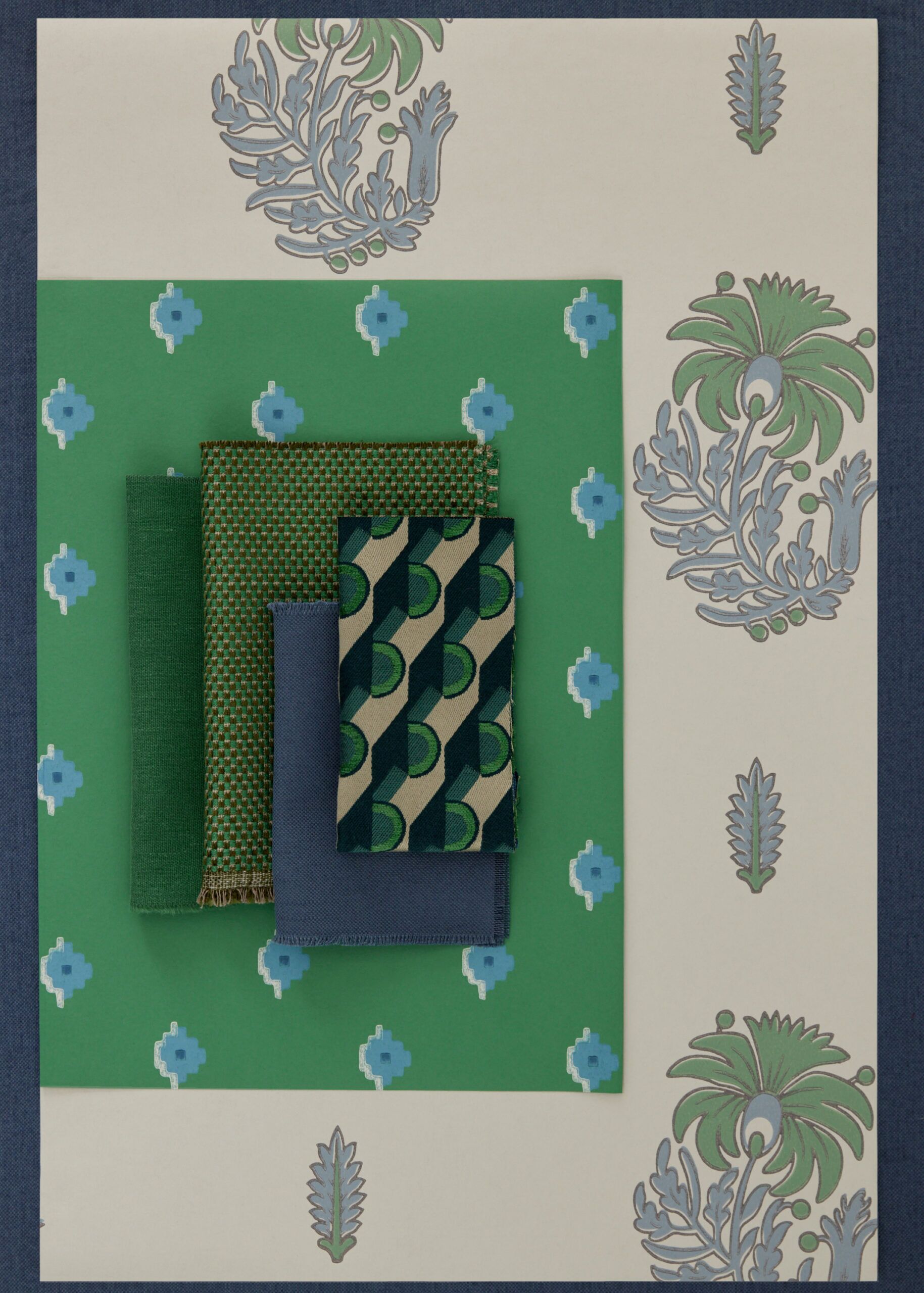 Palm Parade Wallpaper in Purslane - Image 7