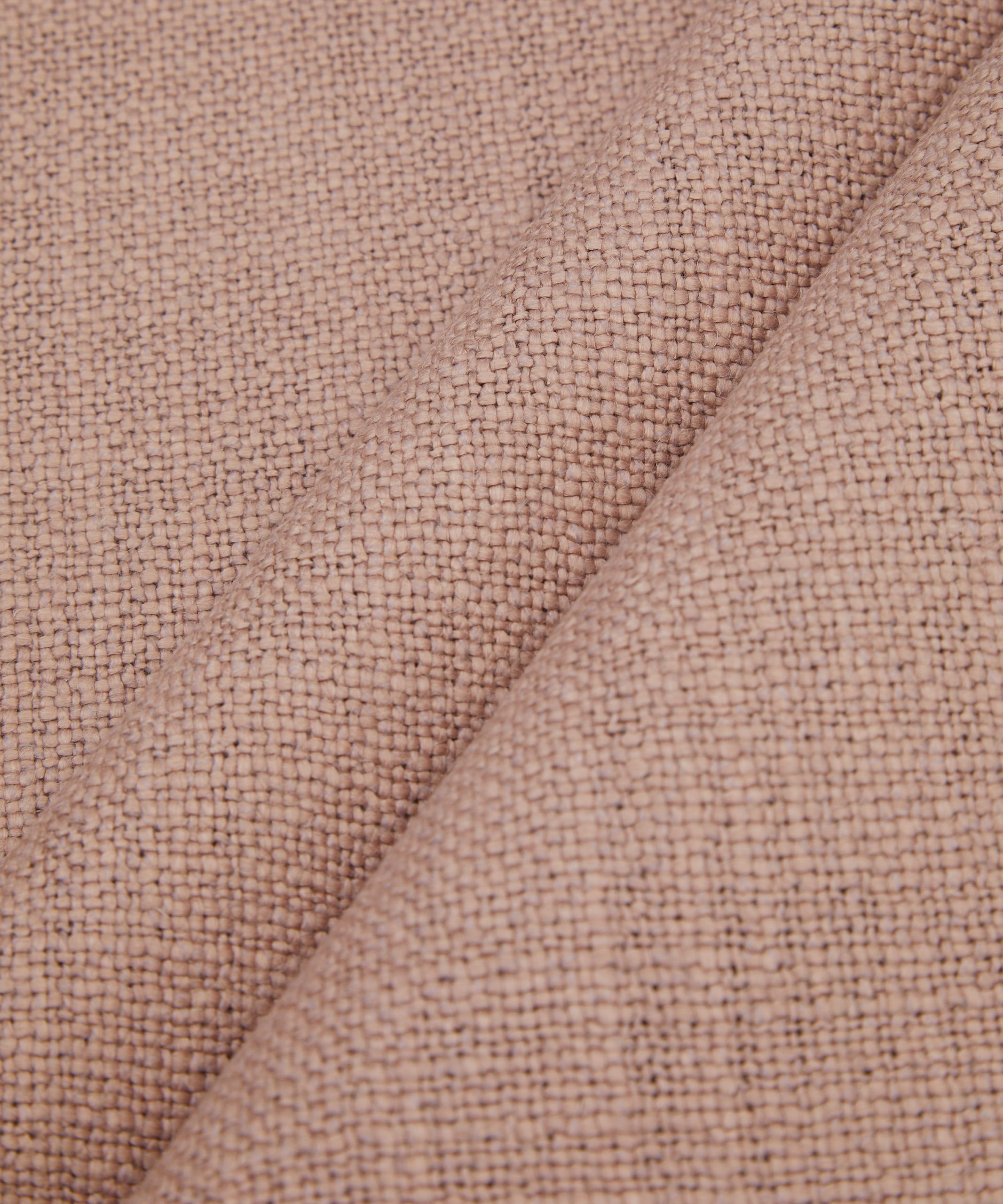 Heligan in Slipper - Indoor - Image 4